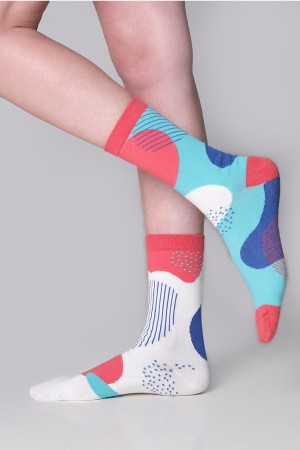 Soyut Desenli Kadın Çorap