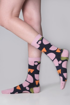 Simetrik Desenli Kadın Çorap